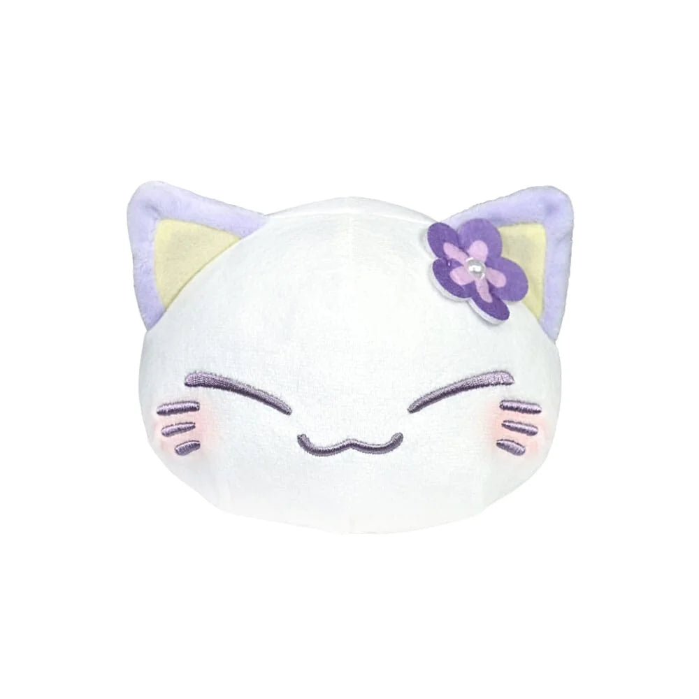 Kawaii kat knuffel van Furyu met bloemetje en schattige uitstraling