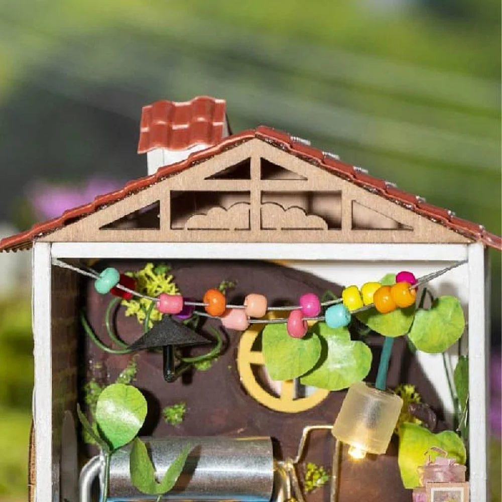 Rolife | Miniatuur huisje: Borrowed Garden - 16 cm