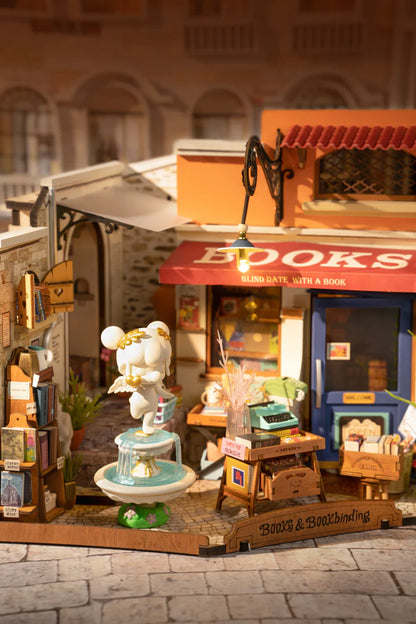 Rolife | Miniature shop: Corner bookstore - 19 cm