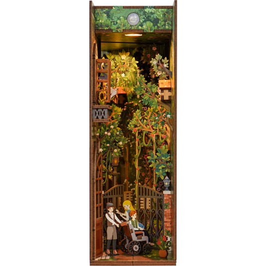 Tone-Cheer | Book nook: The secret garden - 24 cm