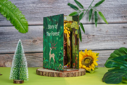 Tone Cheer | Book nook: Story of the forest 24 cm